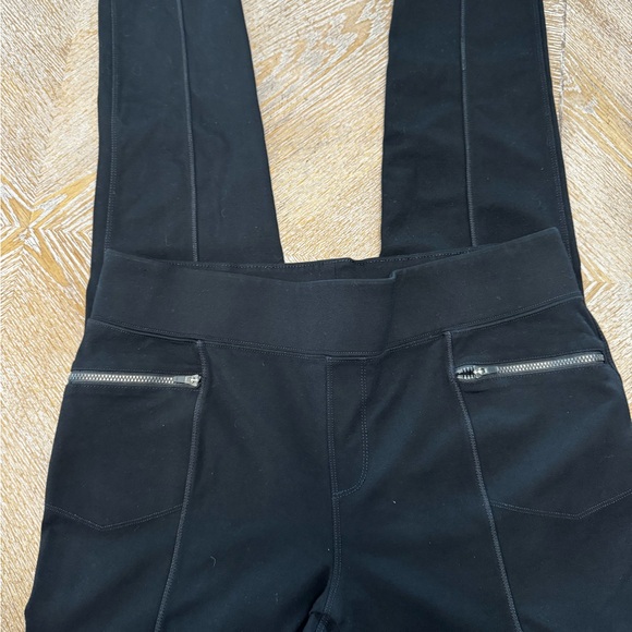 Royal Robbins Black Leggings Waist 32” Inseam 29” Medium Zip Pockets Mid Rise - Picture 5 of 7